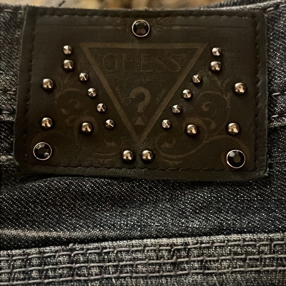 Guess studded embroidered jeans - Picture 9 of 10